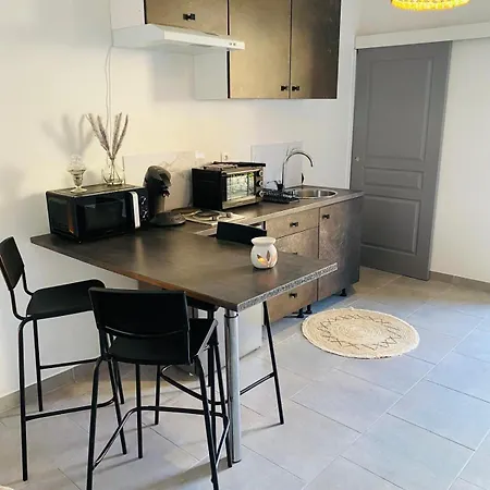 Style Boheme Situe En Centre-ville Apartment