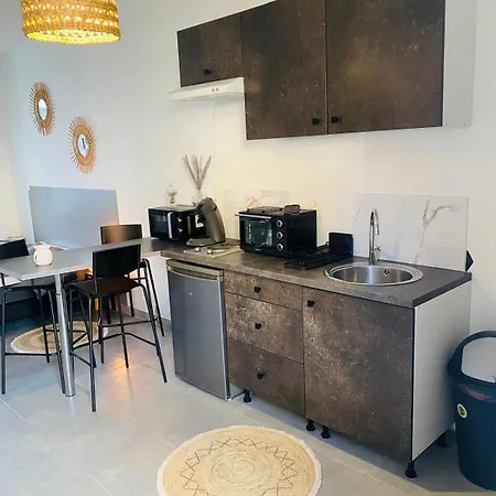 Apartment Style Boheme Situe En Centre-ville